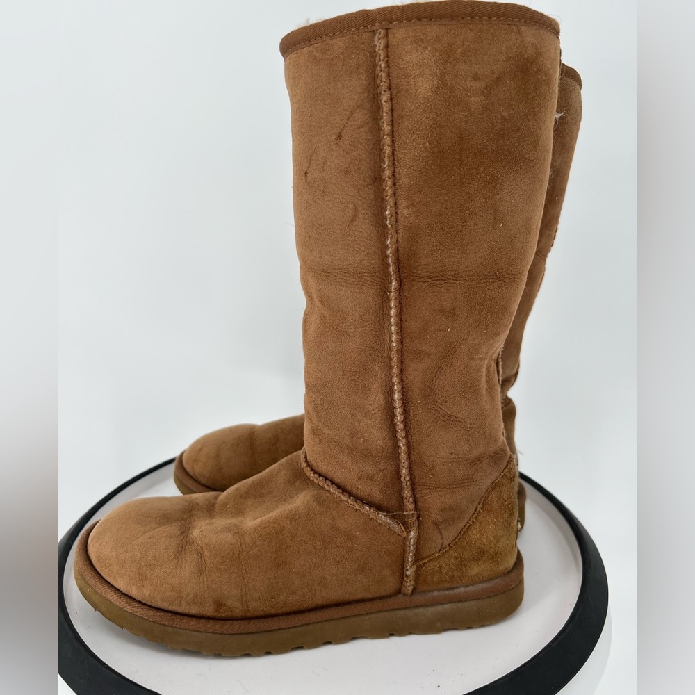 UGG Australian Chestnut Boots S/N‎ 5815 Leather Genuine Sheepskin Classic